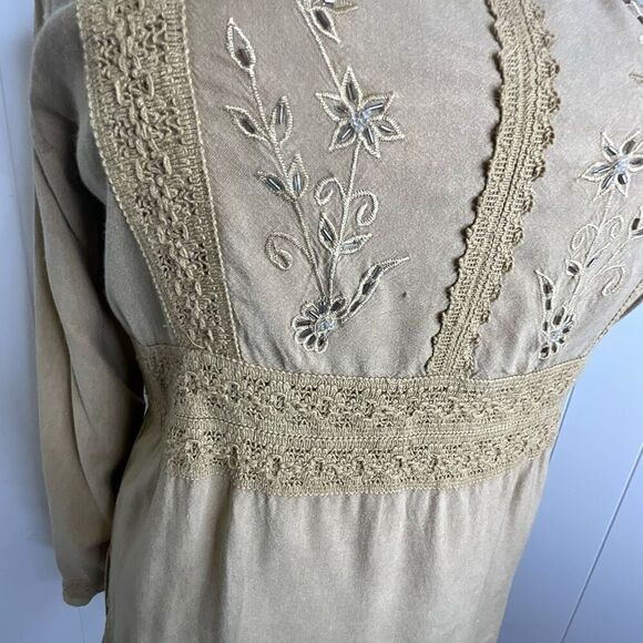 Vintage Fashion Fusion Women’s 1X Plus Tan Embroidered Peasant Tunic Top - Picture 5 of 15
